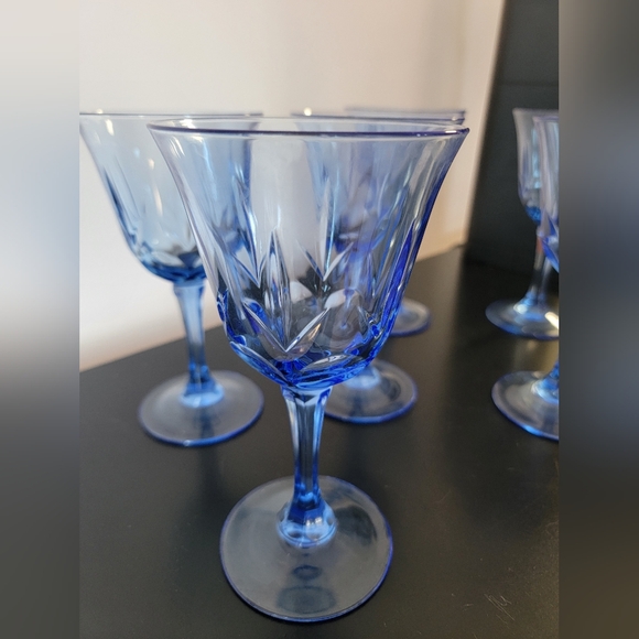 Vintage Avon & Pyrex Cobalt Blue Glass Dinnerware Set - Picture 15 of 16